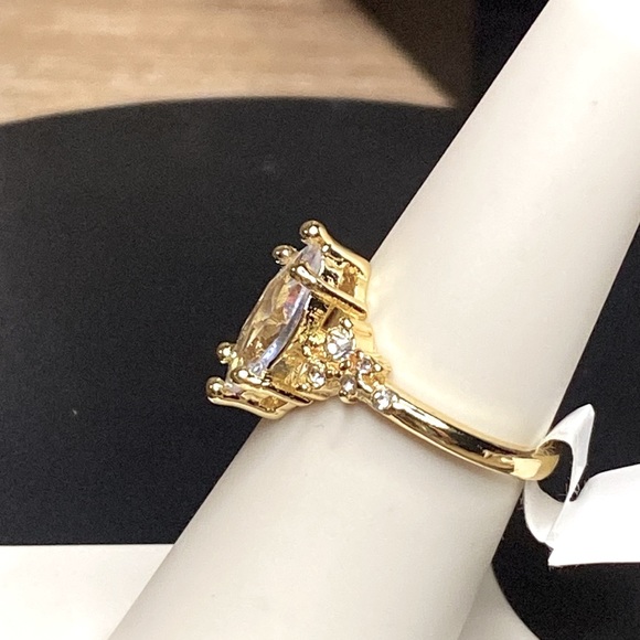 NEW Marquis Ring Clear Marquis Cut Center Stone - Picture 5 of 6